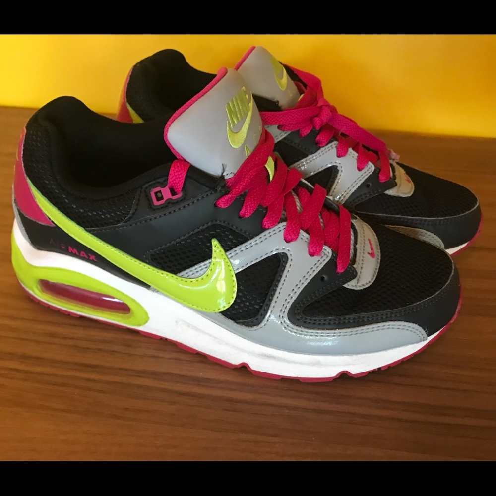 Nike Air Max! 90’s Throwback Sneeks ☯️